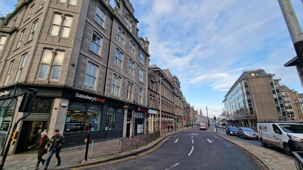 Modern Apartment In Aberdeen City Centre, Guild Street, Free Wifi